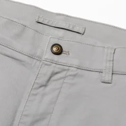 Duckhead 9" Gold School Chino Short - Limestone Gray -Clothing Store D61002 031 detail low 39379.1582822880
