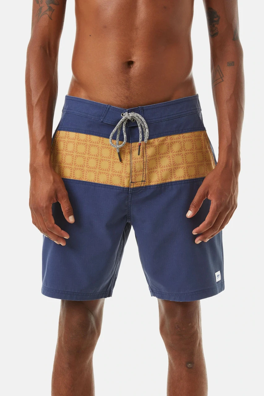 Katin Adam Trunk: Navy 3 Katin Adam Trunk: Navy - Image 3