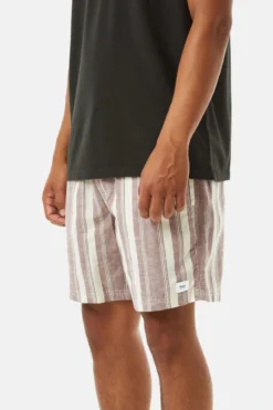 Katin Ian Short: Dark Clay