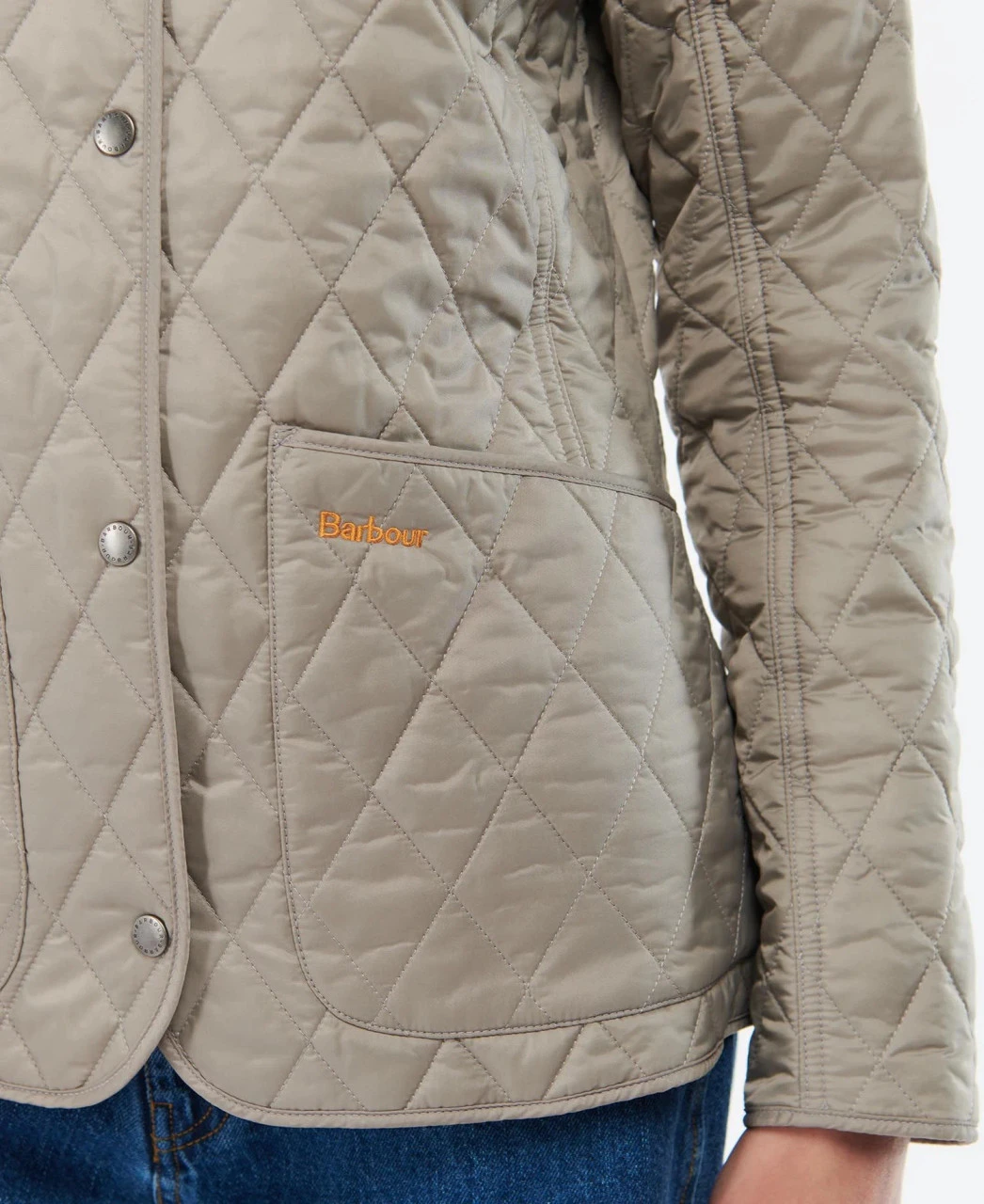 Barbour Annandale Quilted Jacket: Doeskin 6 Barbour Annandale Quilted Jacket: Doeskin - Image 6