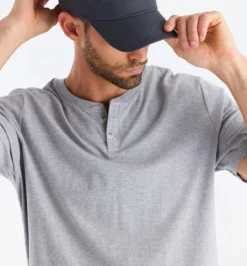 Free Fly Men's Bamboo Heritage Short Sleeve Henley: Light Heather Grey
