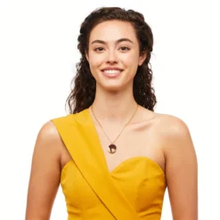 Brackish Circle Necklace: Malu -Clothing Store malu feather round pendant necklace lifestyle 2 720x 89404.1666892364