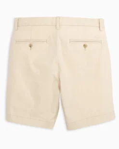 Southern Tide Channel Marker 7 Inch Short: Light Khaki -Clothing Store the new channel marker 7 inch short light khaki flat back 7527 1024x1024 71035.1644944238